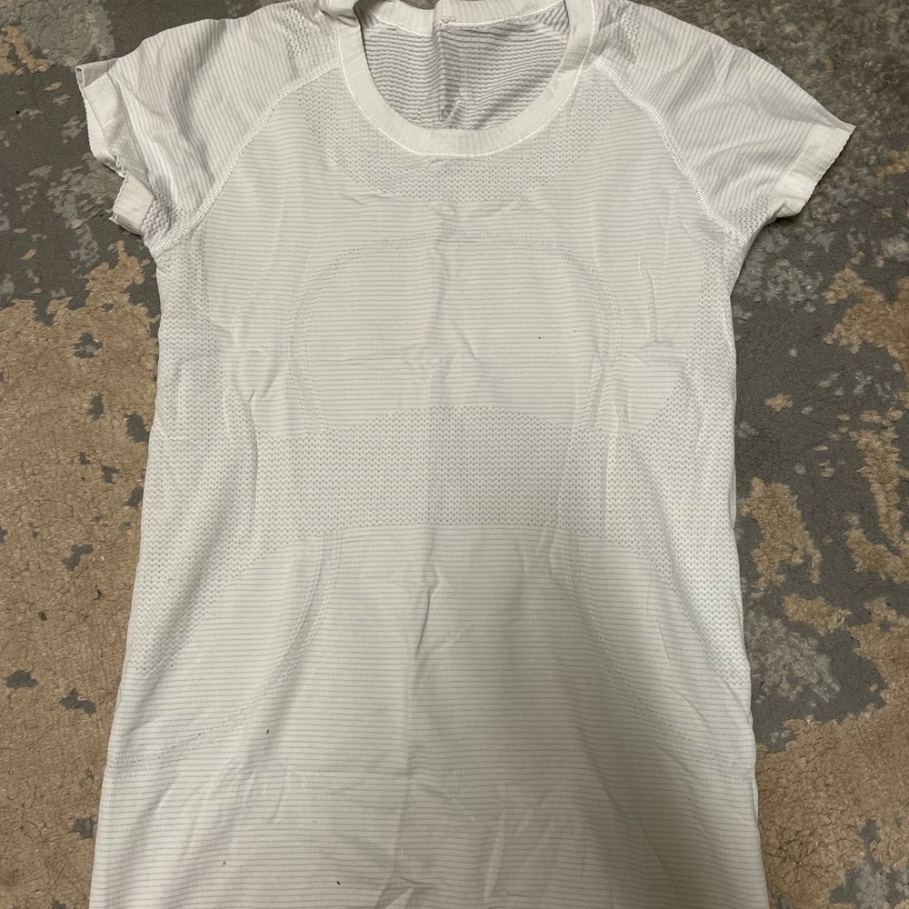 Lululemon Swiftly Tech Short Sleeve